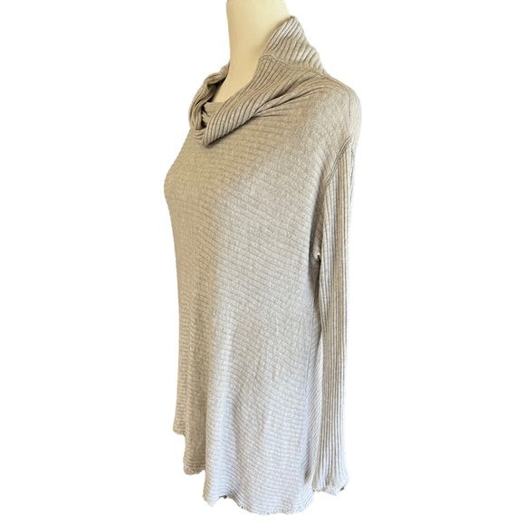 FREE PEOPLE We the Free Size S Ribbed Cowl Neck Gray Tunic Top Split Back Boho - Picture 3 of 14